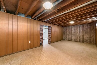 653 Roth Ave, Columbus, OH 43228 - photo 6