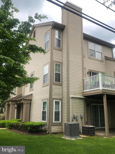 20022 Gateshead Cir, Germantown, MD 20876 - photo 4