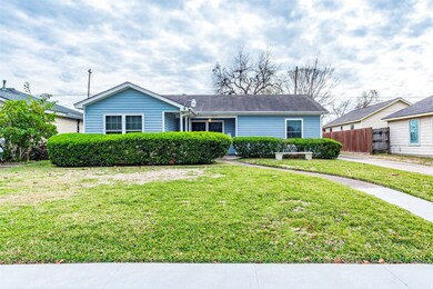 7650 Hereford St, Houston, TX 77087 - photo 2