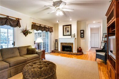Nicely Sized Great Room for Entertaining or Watchi