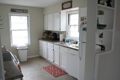 1001 S 12th St, Grand Forks, ND 58201 - photo 4