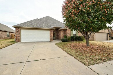 4916 SW 120th Place, Oklahoma City, OK 73173 - photo 2