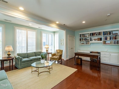 007-1280x960-family-room-study