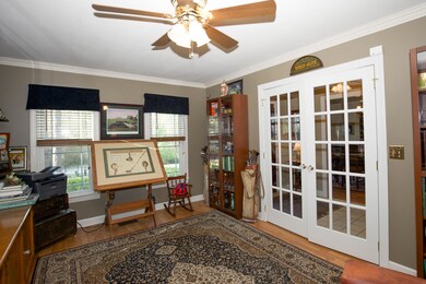 209 Lazar Ln-4
