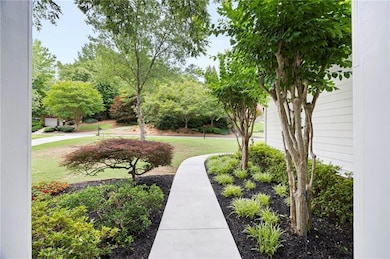 View of grassy yard