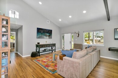 1740 W Live Oak St, Fredericksburg, TX 78624 - photo 7