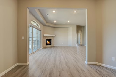 2848 Fox Lake Cir unit 10/201, Waukesha, WI 53189 - photo 5