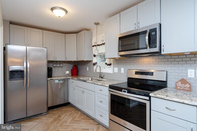 221 S 5th St, Womelsdorf, PA 19567 - photo 3