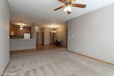 07_2435-Aspen-Road_Unit-103_2010_Web