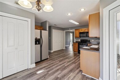 Eat in view w/ pantry & granite countertops