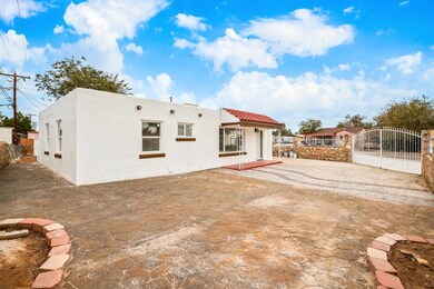 7883 Holly Place, El Paso, TX 79915 - photo 3