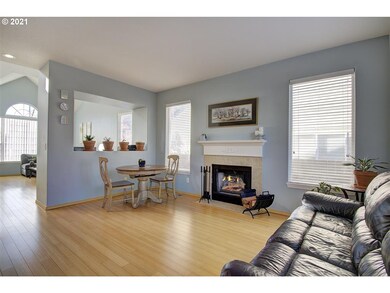 15363 SE Bollam Dr, Clackamas, OR 97015 - photo 6