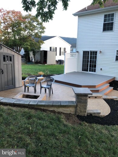 457 Thompson St, Strasburg, VA 22657 - photo 2