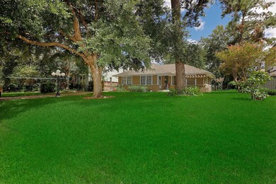 882 W 41st St, Houston, TX 77018 - photo 4