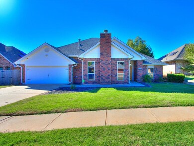 1824 E Main St, Moore, OK 73160 - photo 3