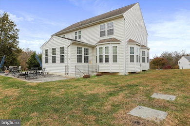 837 Triumphant Way, Falling Waters, WV 25419 - photo 5