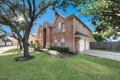 7902 Belterraza Ct, Houston, TX 77083 - photo 4