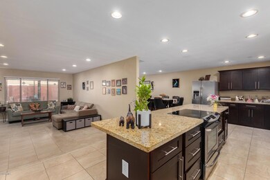 Kitchen / Living Room