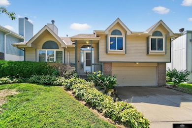 8311 Read St, Omaha, NE 68122 - photo 3