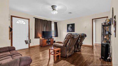 1733 Mount Washington Rd, Ardmore, OK 73401 - photo 3