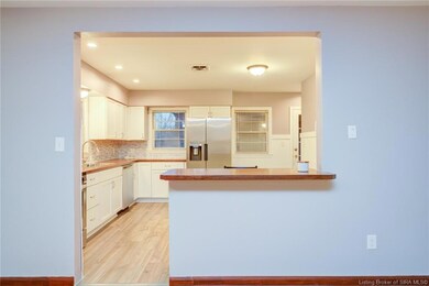 1661 Summit Ave, New Albany, IN 47150 - photo 7