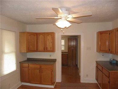 Dining Room. Spacious 12x11 Dining Room w/ Additio