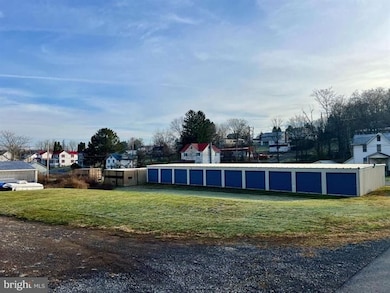 531 Monroe St, Everett, PA 15537 - photo 6