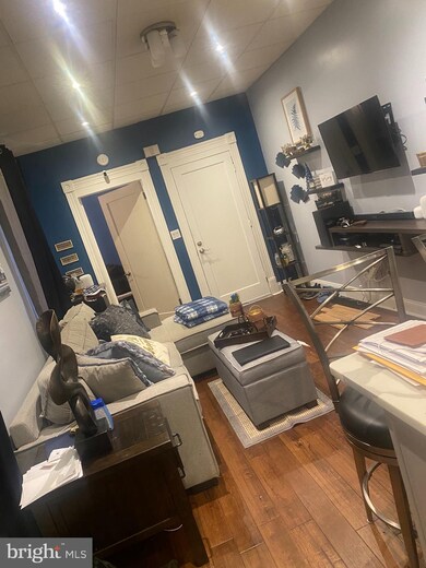 647 N 3rd St, Reading, PA 19601 - photo 4