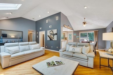 15 Brewster Dr, Norwood, MA 02062 - photo 5