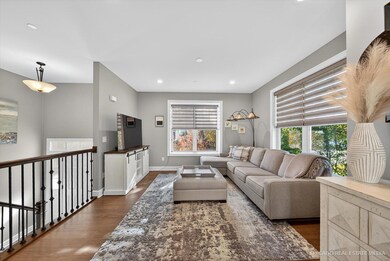 08-166 Third Ave Fontana-22