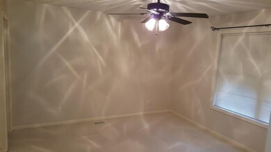 5677 Maple Ln, Newburgh, IN 47630 - photo 7