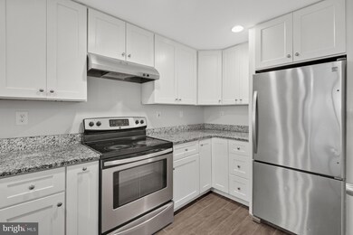 9391 Chadburn Place, Montgomery Village, MD 20886 - photo 6