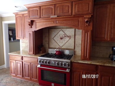 129 Bayberry Dr, Dingmans Ferry, PA 18328 - photo 7