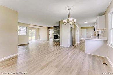 2365 Middlebelt Rd, West Bloomfield, MI 48324 - photo 6