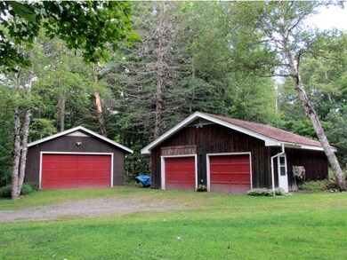 House, Apt and two garages!