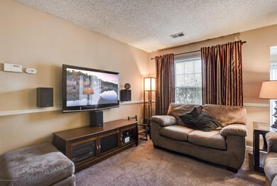 007_Living Room