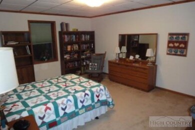 152 Laurel Chase Dr, Blowing Rock, NC 28605 - photo 3