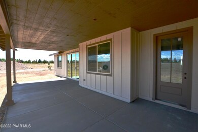 1045 W Gunsite Rd, Paulden, AZ 86334 - photo 4