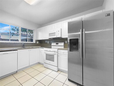 14054 SW 260th St unit 104, Homestead, FL 33032 - photo 6