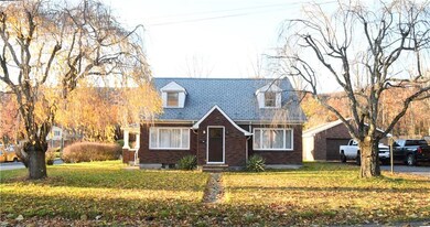 945 E Main St, Pen Argyl, PA 18072 - photo 2