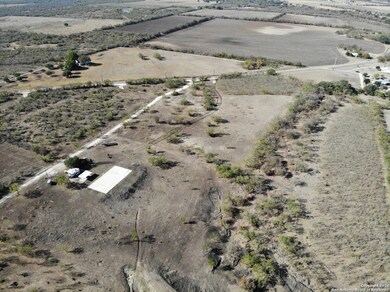 4101 County Road 4516, Hondo, TX 78861 - photo 2