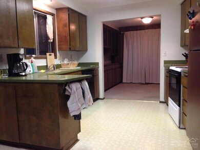 20366 Klahani Dr, Bend, OR 97702 - photo 4