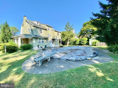 207 Wayne Ave, Lansdowne, PA 19050 - photo 3