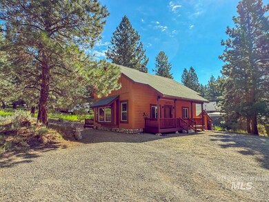 1236 View Dr, Cascade, ID 83611 - photo 3