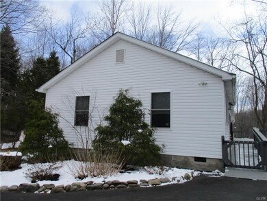 170 Hickory Ln, Saylorsburg, PA 18353 - photo 3