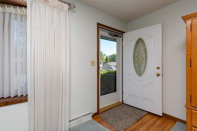 629 Westerfield Rd, Davenport, IA 52806 - photo 2