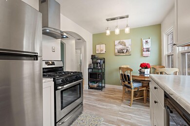 601 Azalea St SE, Demotte, IN 46310 - photo 7