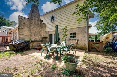 820 Rabbit Ln, Reading, PA 19606 - photo 7