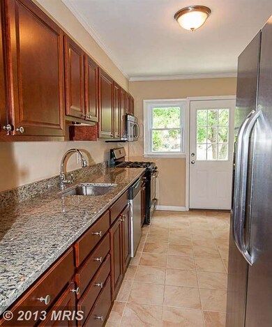 6129 Dunroming Rd, Baltimore, MD 21239 - photo 3