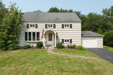 81 Mary Ln, Riverside, CT 06878 - photo 2